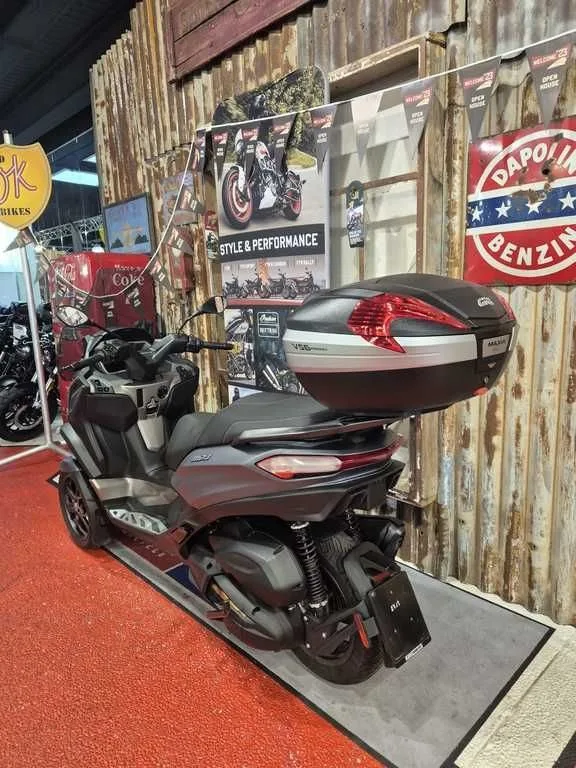 Piaggio MP3 530 HPE Exclusive