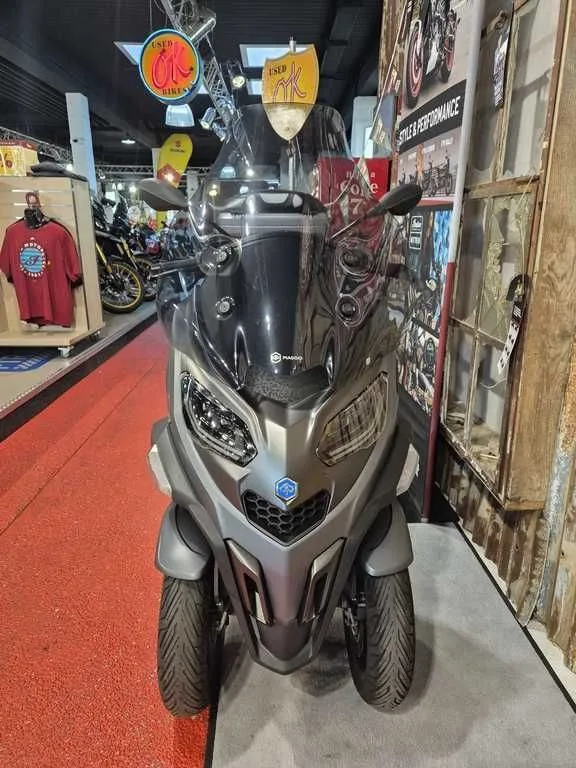 Piaggio MP3 530 HPE Exclusive