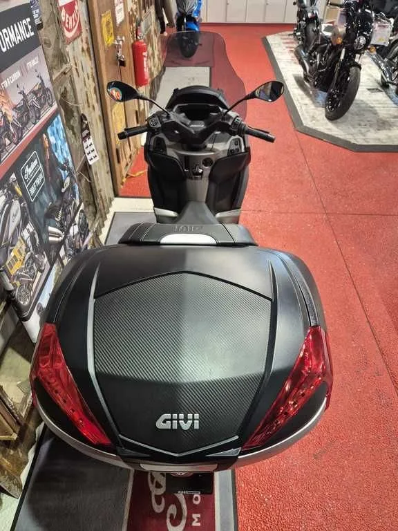 Piaggio MP3 530 HPE Exclusive