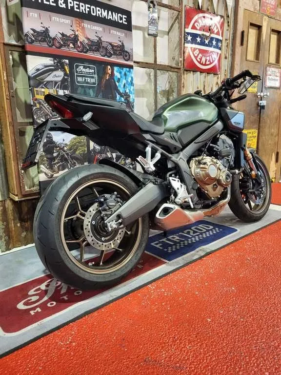 Honda CB650R AR