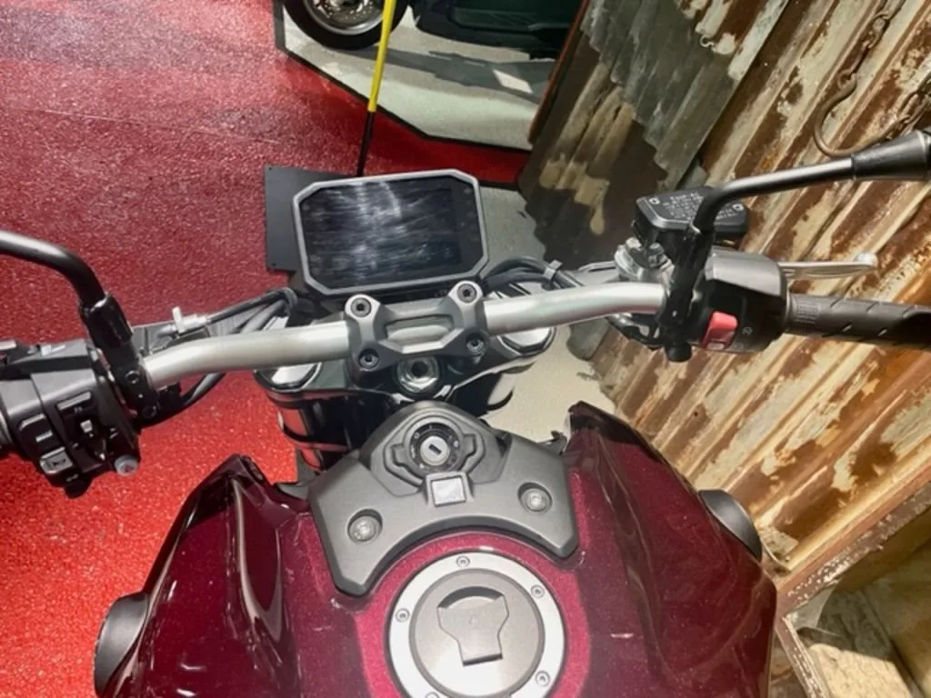 Honda CB1000R+