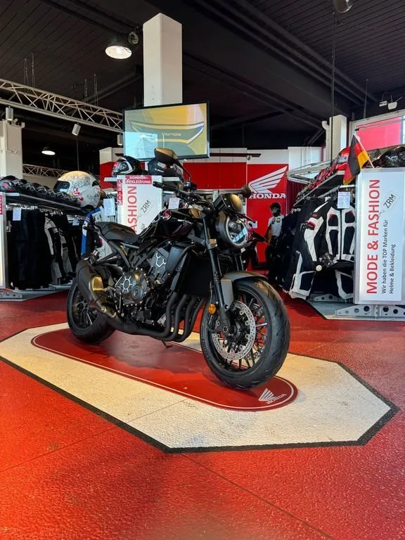 Honda CB1000R Black Edition