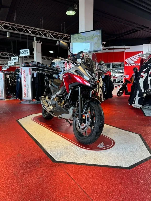 Honda NC750X DCT