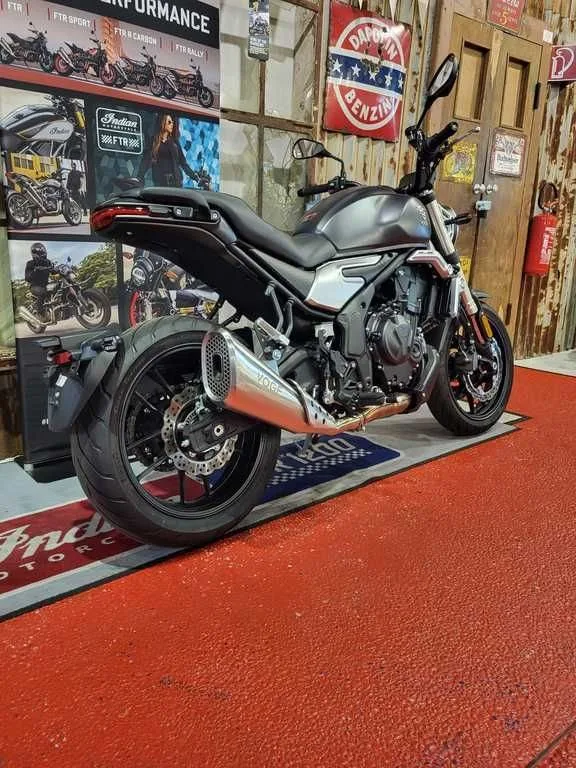 Voge 500AC