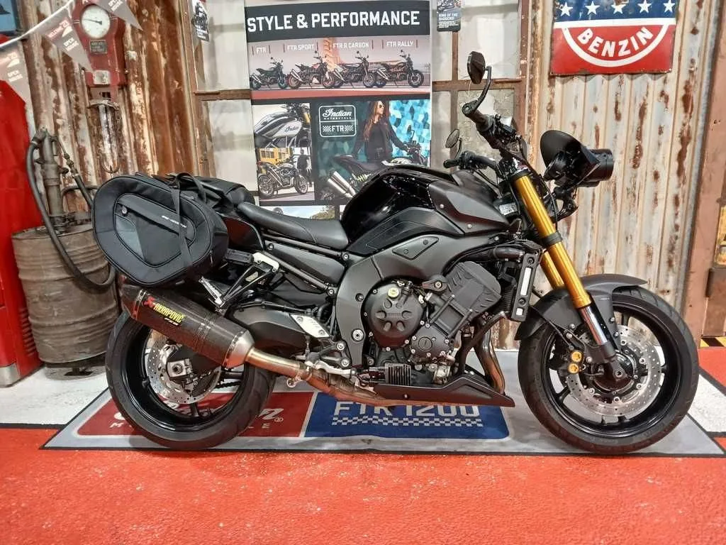 Yamaha FZ-8N ABS