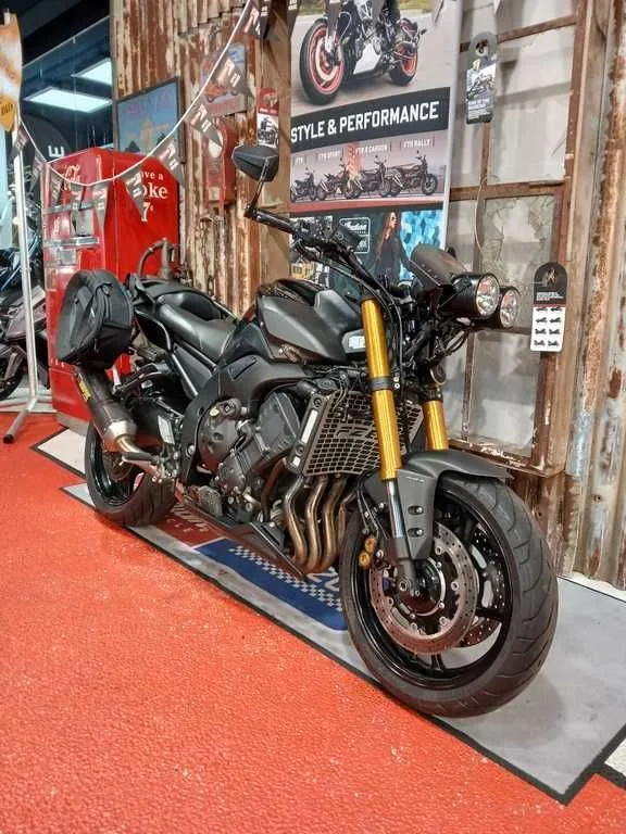 Yamaha FZ-8N ABS