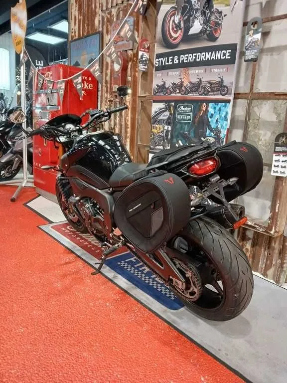 Yamaha FZ-8N ABS