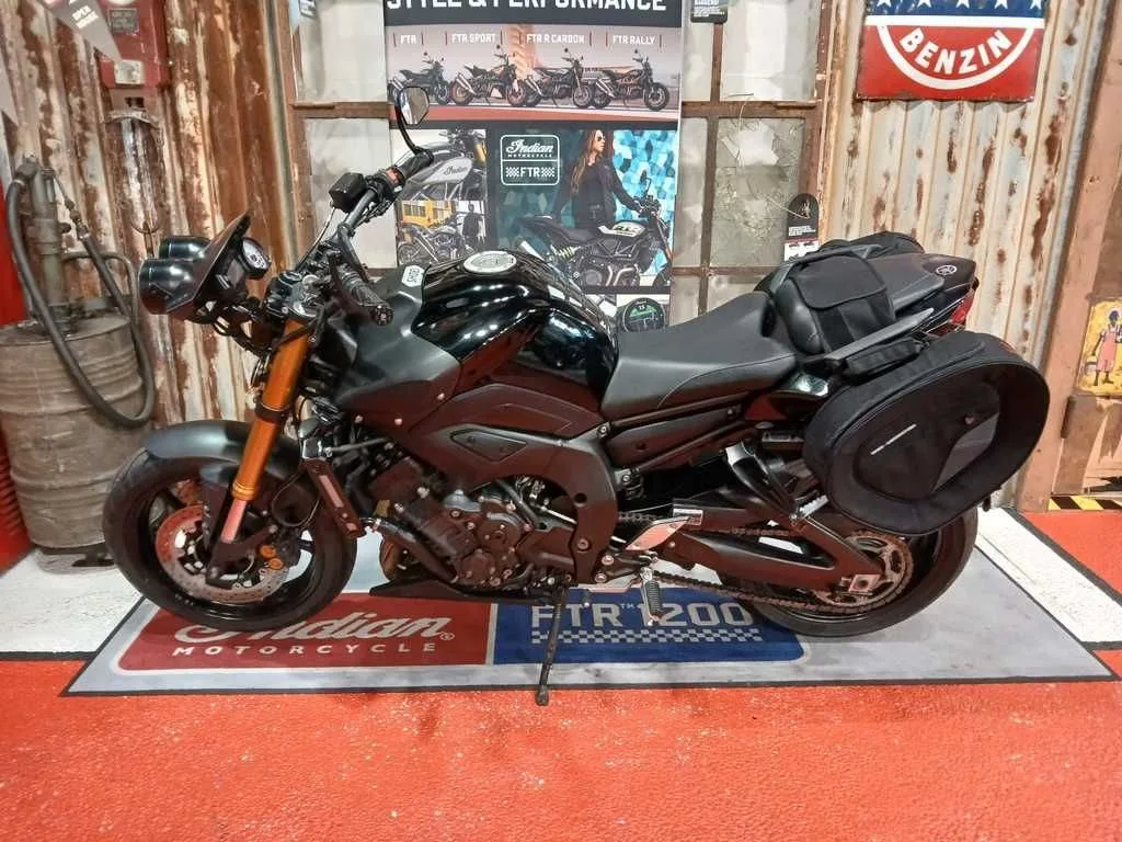 Yamaha FZ-8N ABS