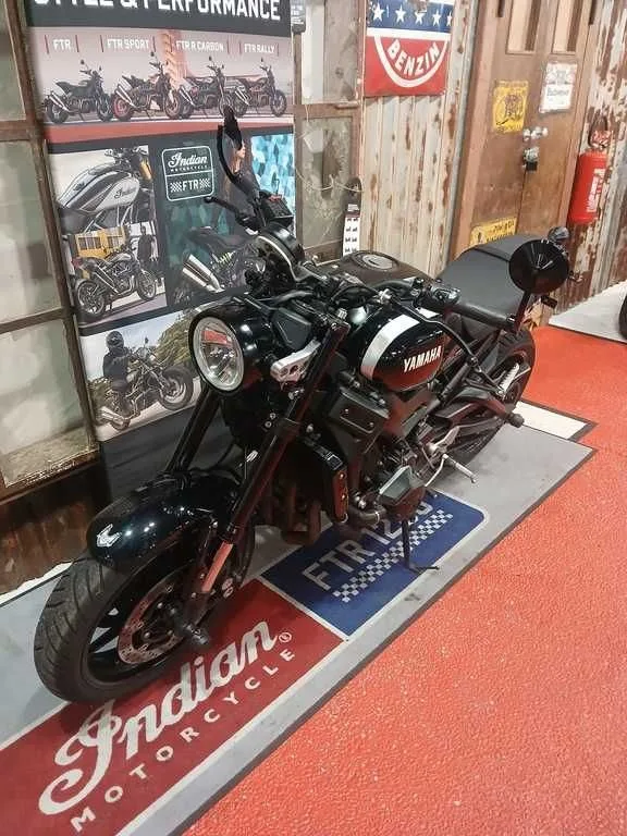 Yamaha XSR900