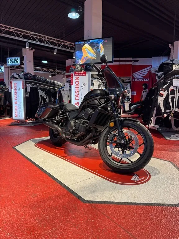 Honda CMX500 Rebel