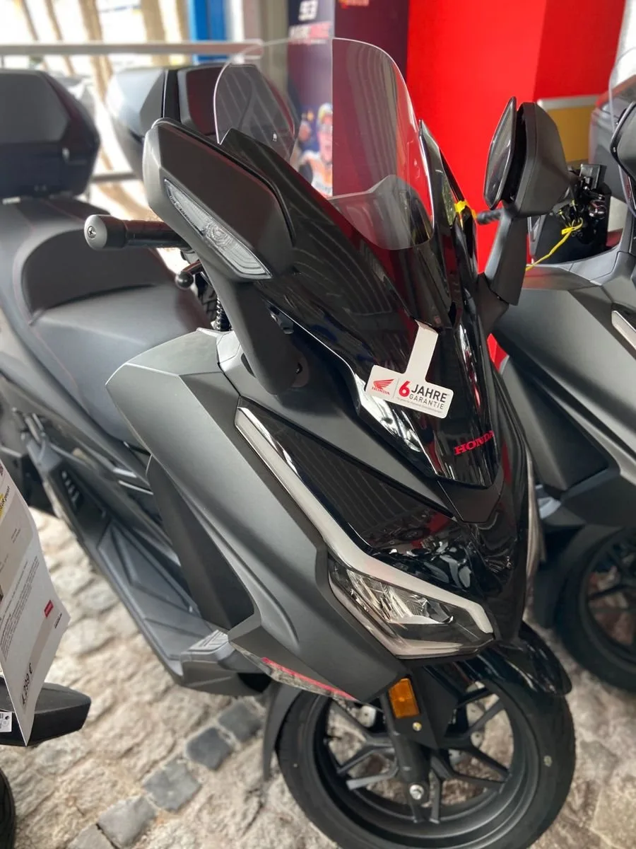 Honda Forza 350