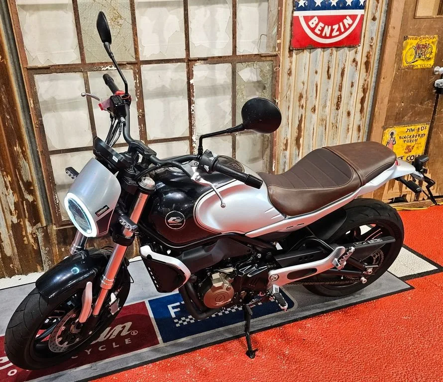 QJ Motor SRV 550