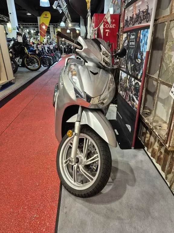Honda SH300i