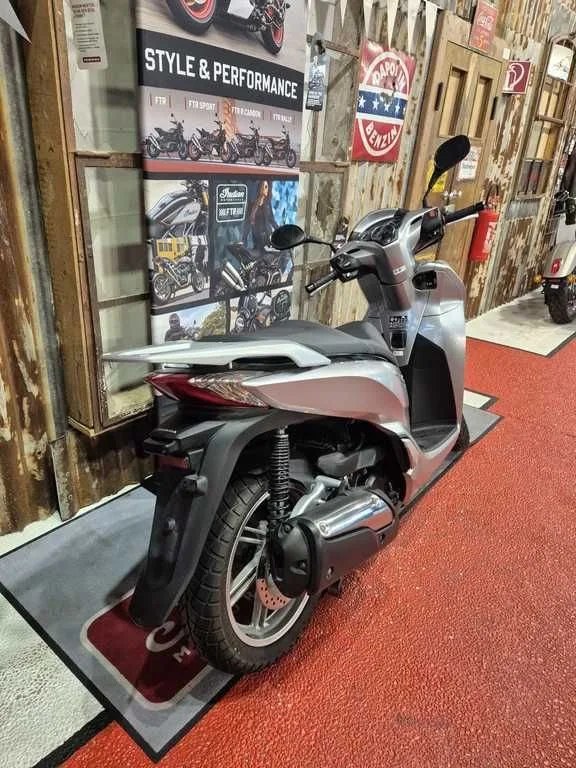 Honda SH300i