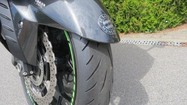 Kawasaki ZZR 1400