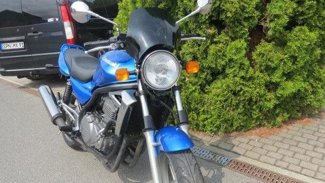 Kawasaki ER-5
