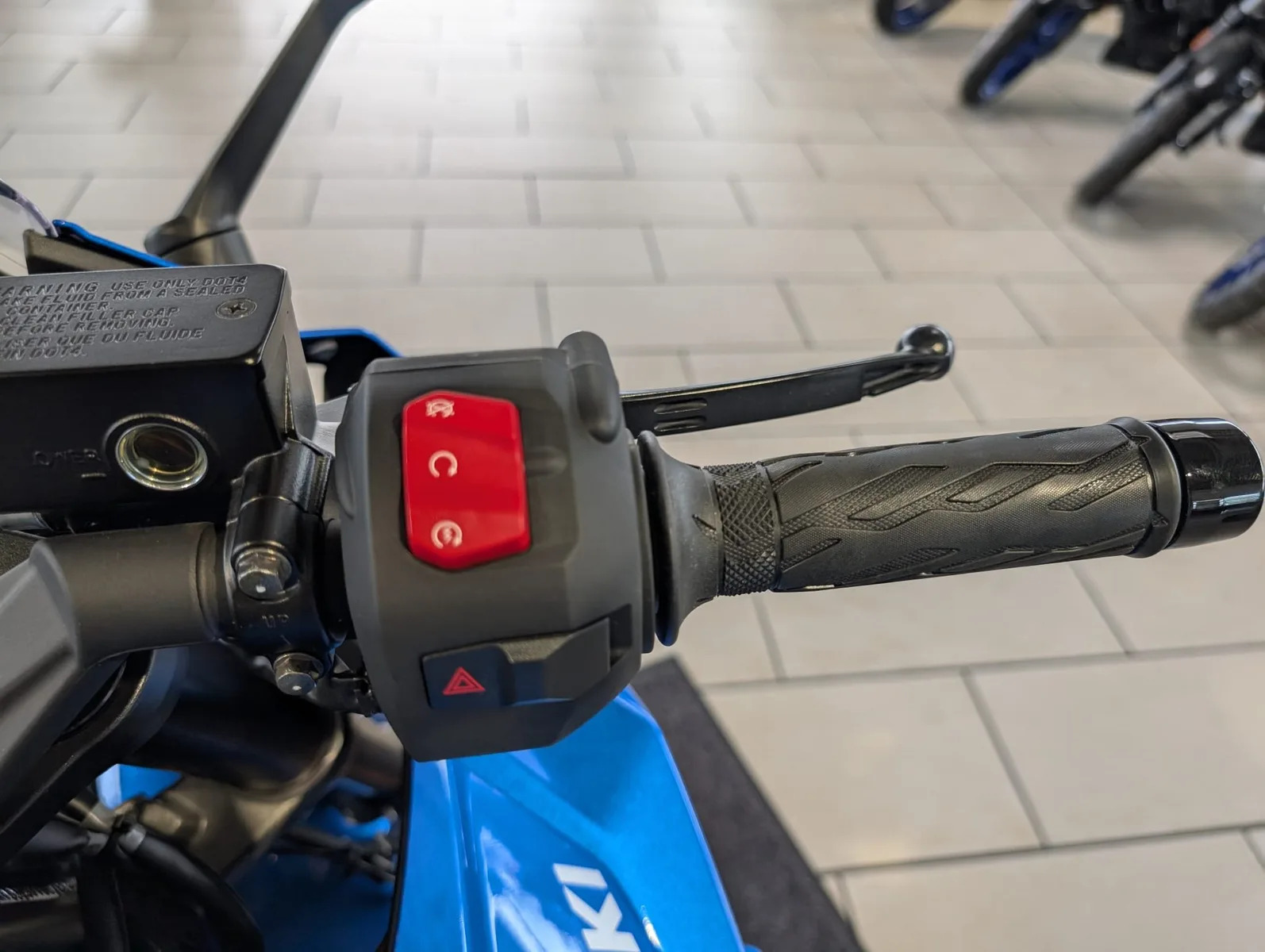 Suzuki GSX-8R AM5