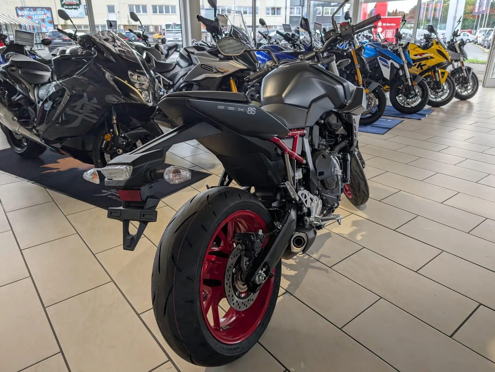 Suzuki GSX-8S AM5