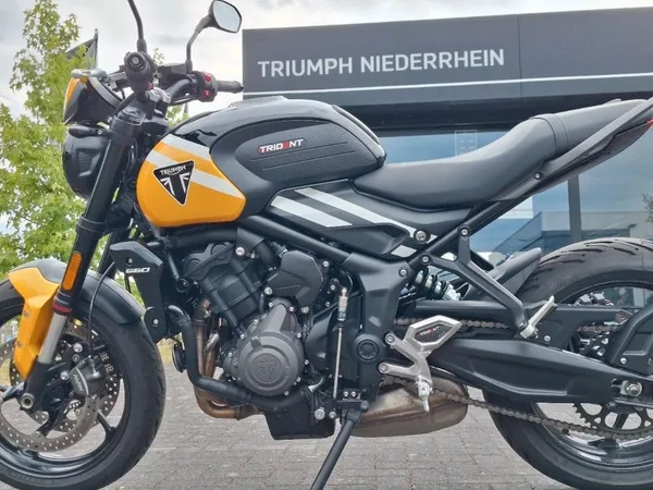 Triumph Trident 660