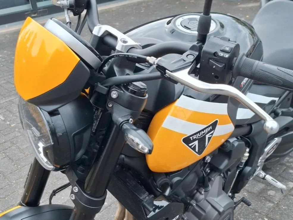 Triumph Trident 660