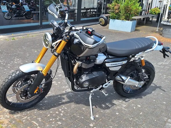 Triumph Scrambler 1200 XE