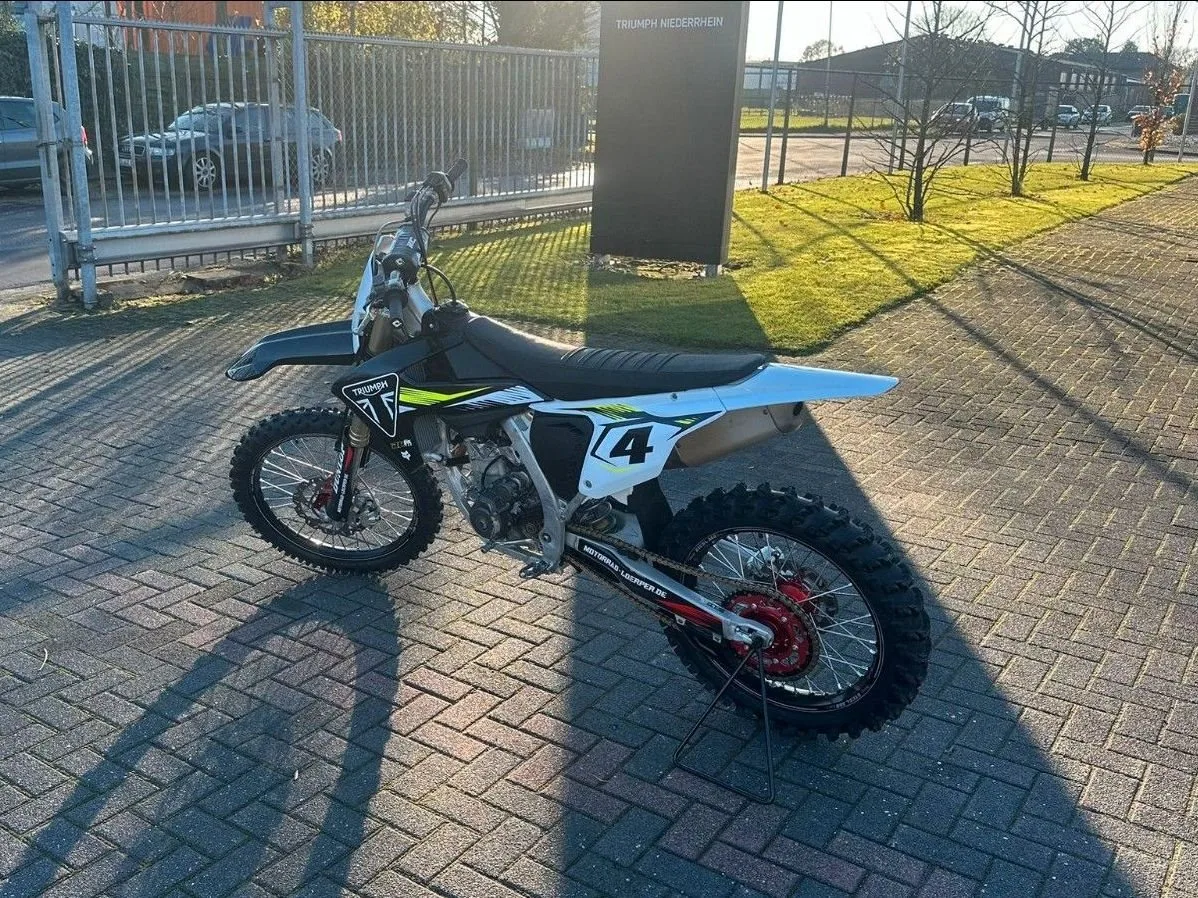 Triumph TF 450-RC EDITION