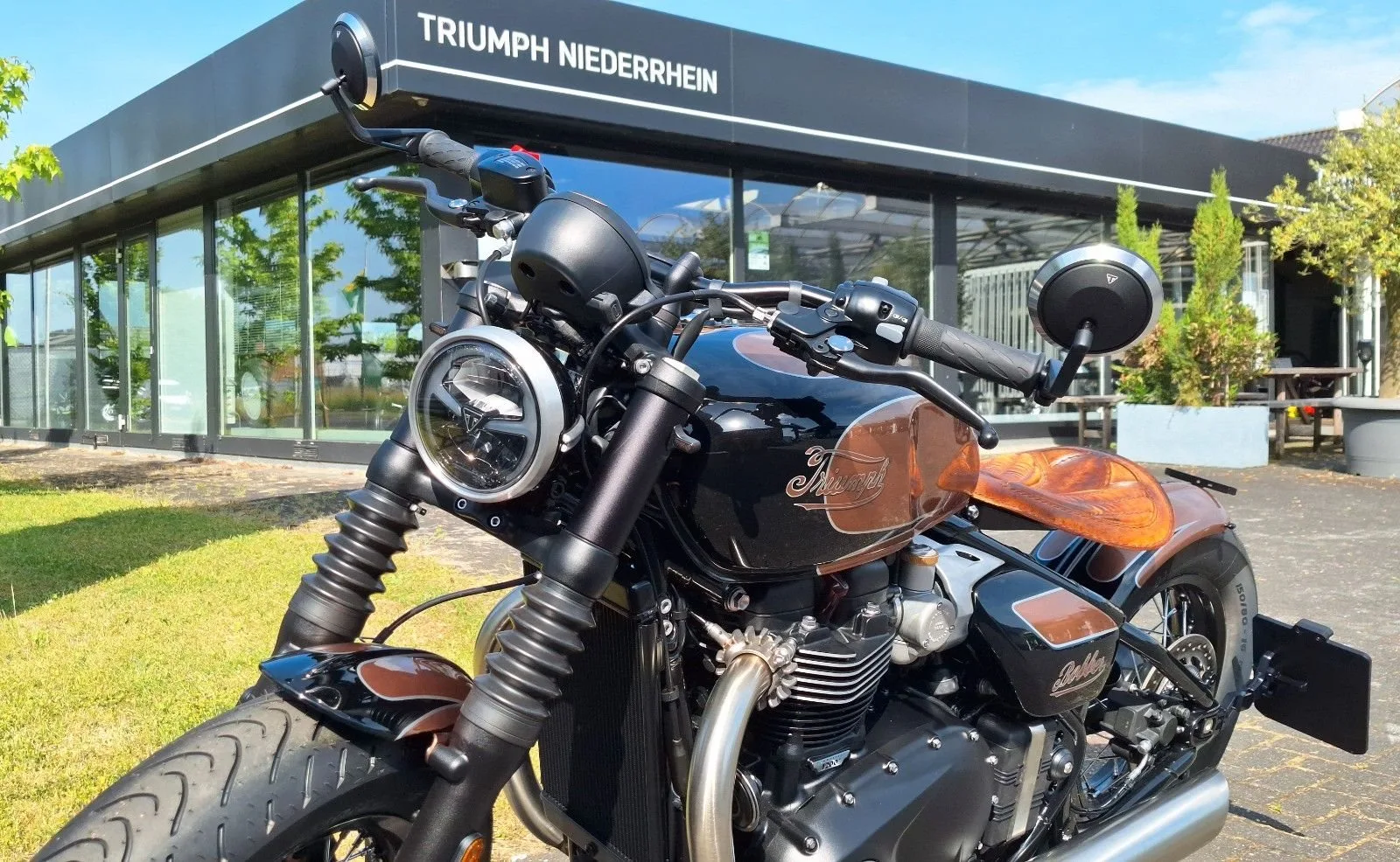 Triumph Bonneville Bobber Bronze Edition