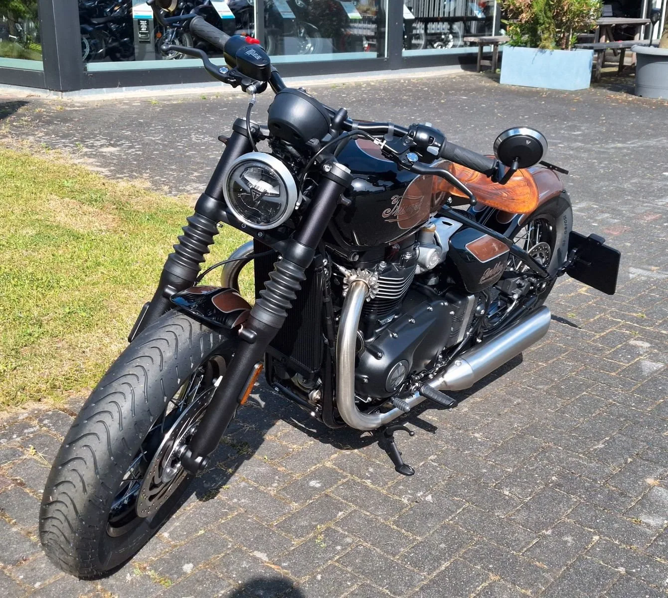 Triumph Bonneville Bobber Bronze Edition
