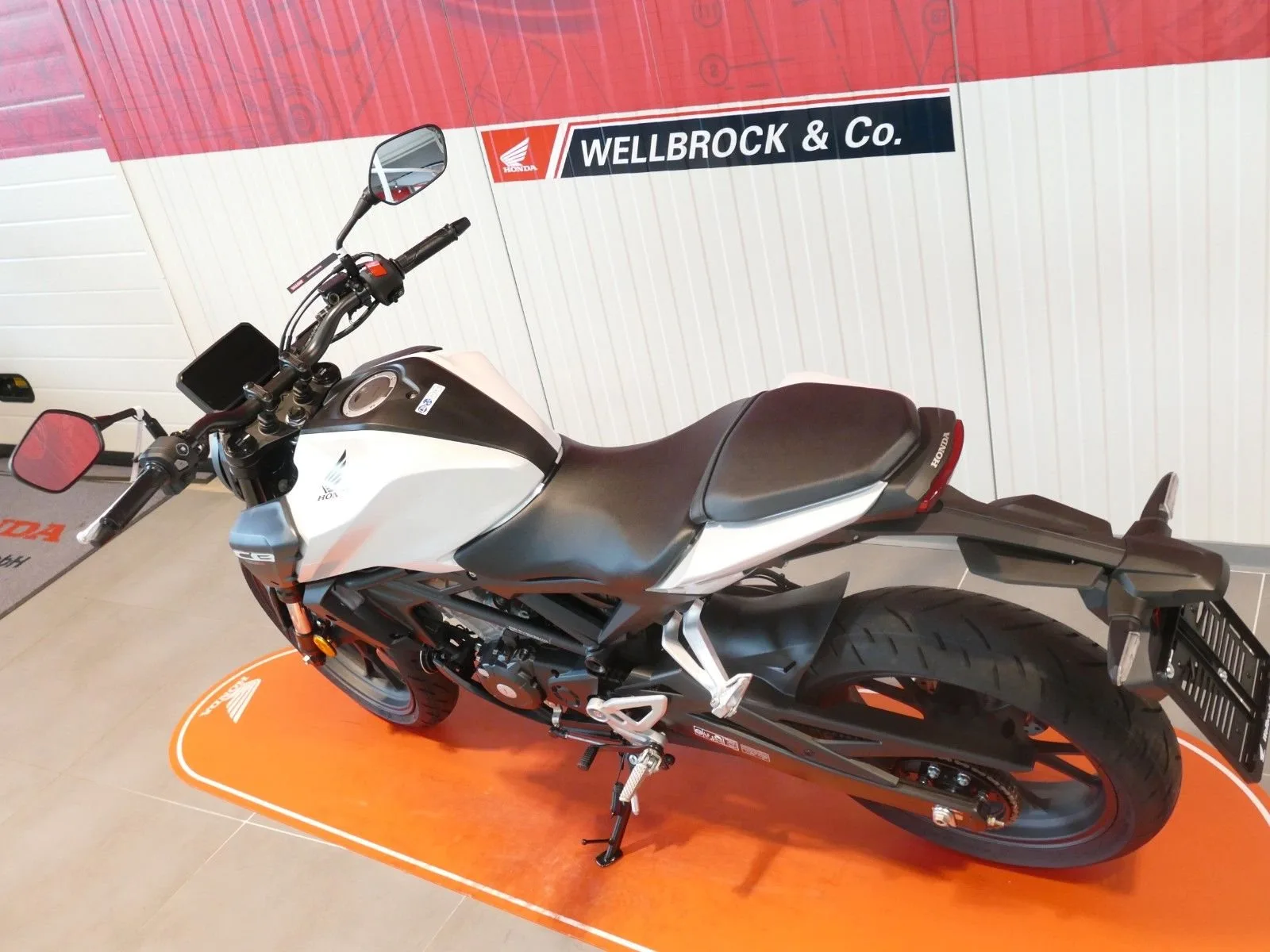 Honda CB125R