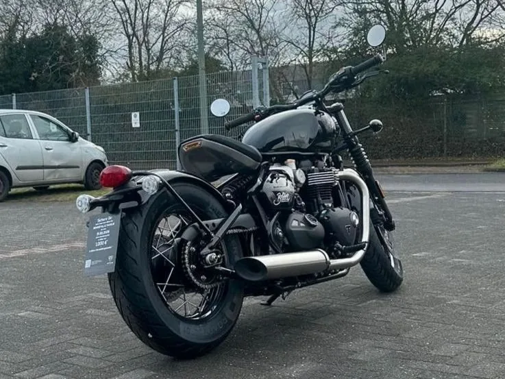 Triumph Bonneville Bobber