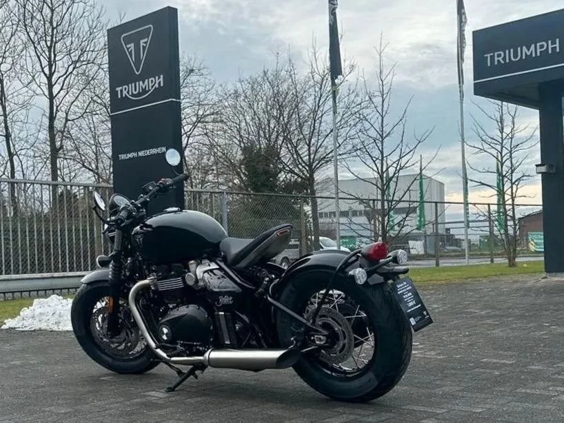 Triumph Bonneville Bobber
