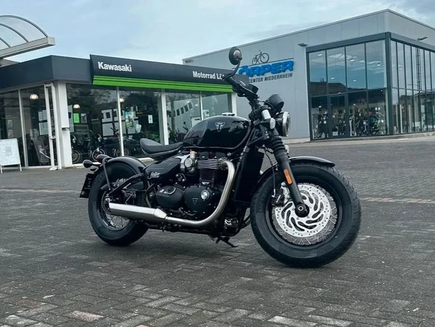 Triumph Bonneville Bobber