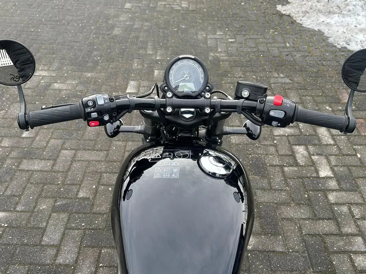 Triumph Bonneville Bobber