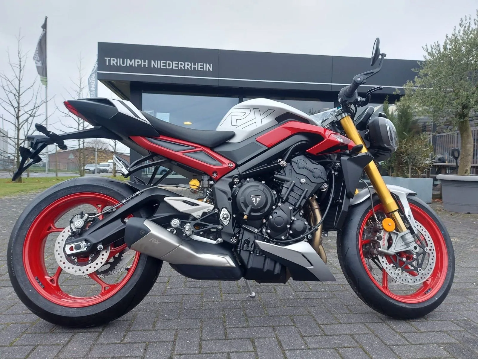 Triumph Street Triple 765 RX