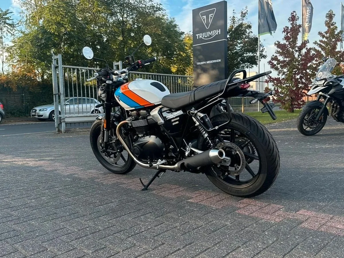 Triumph Speed Twin 900