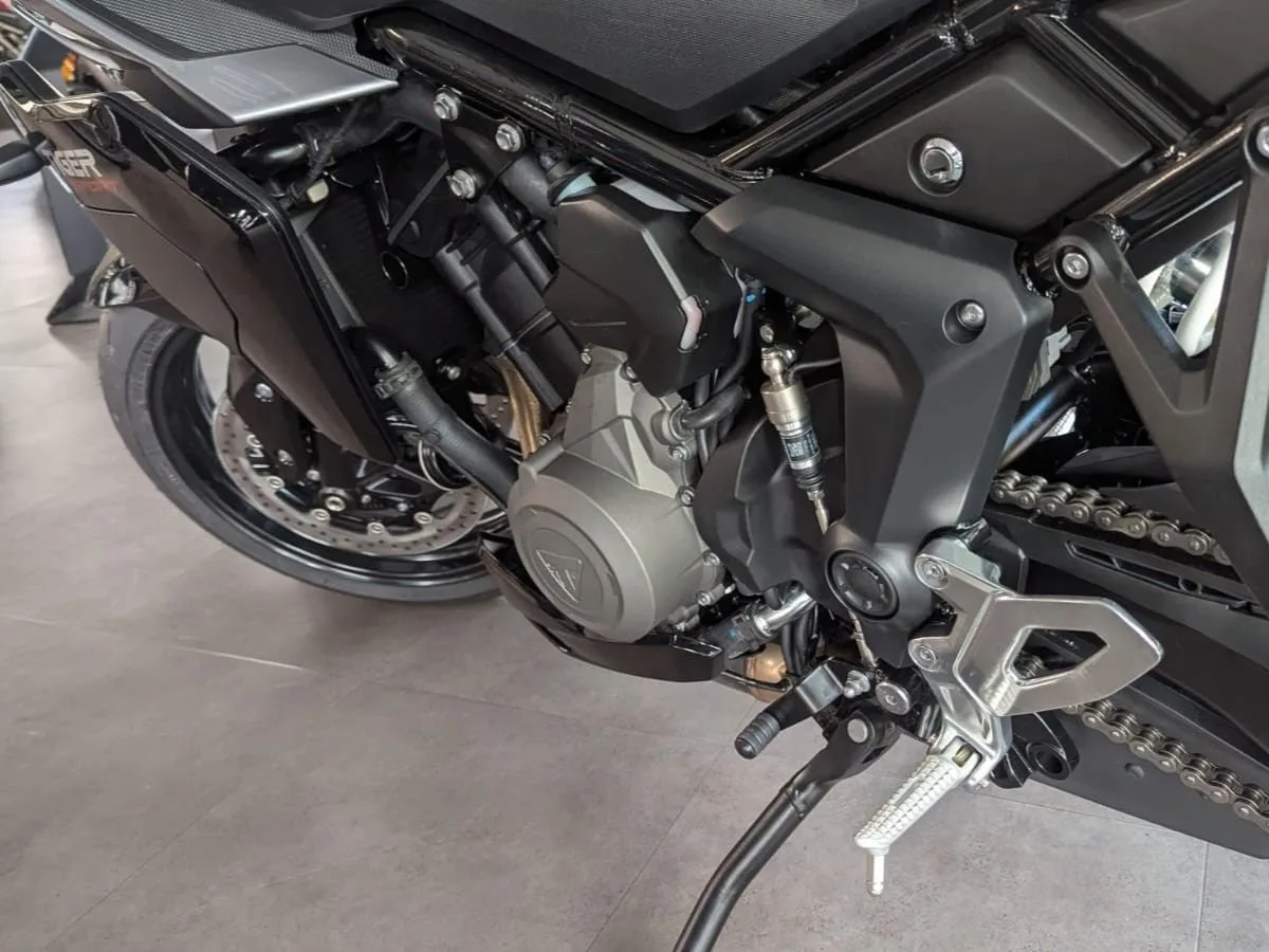 Triumph Tiger Sport 800