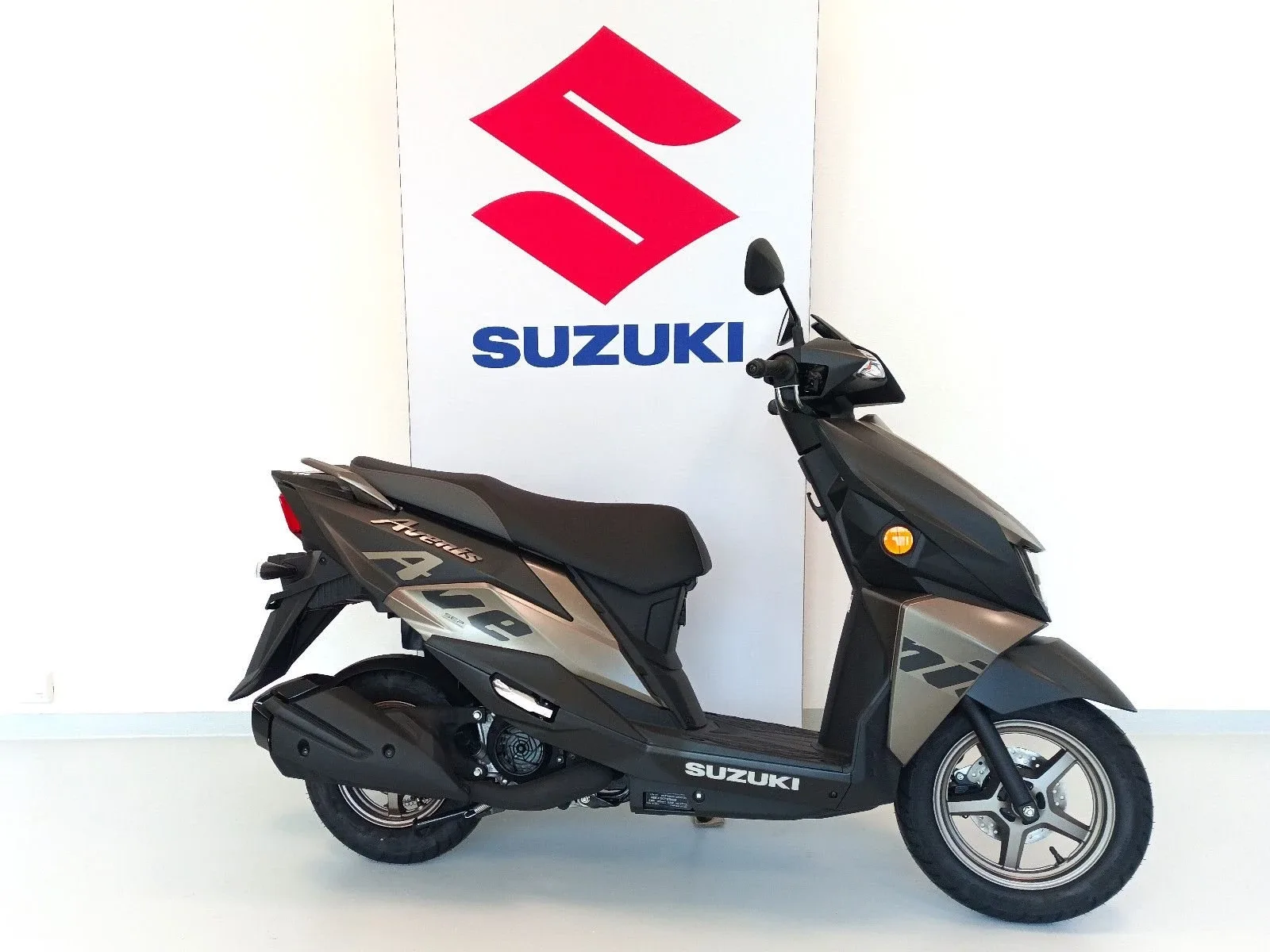 Suzuki Avenis 125