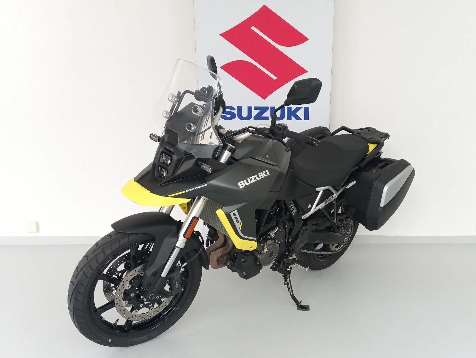 Suzuki V-Strom 800