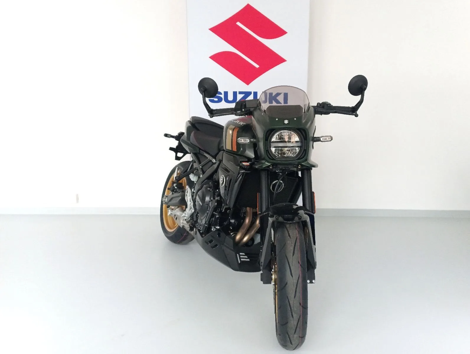 Suzuki GSX-8TT