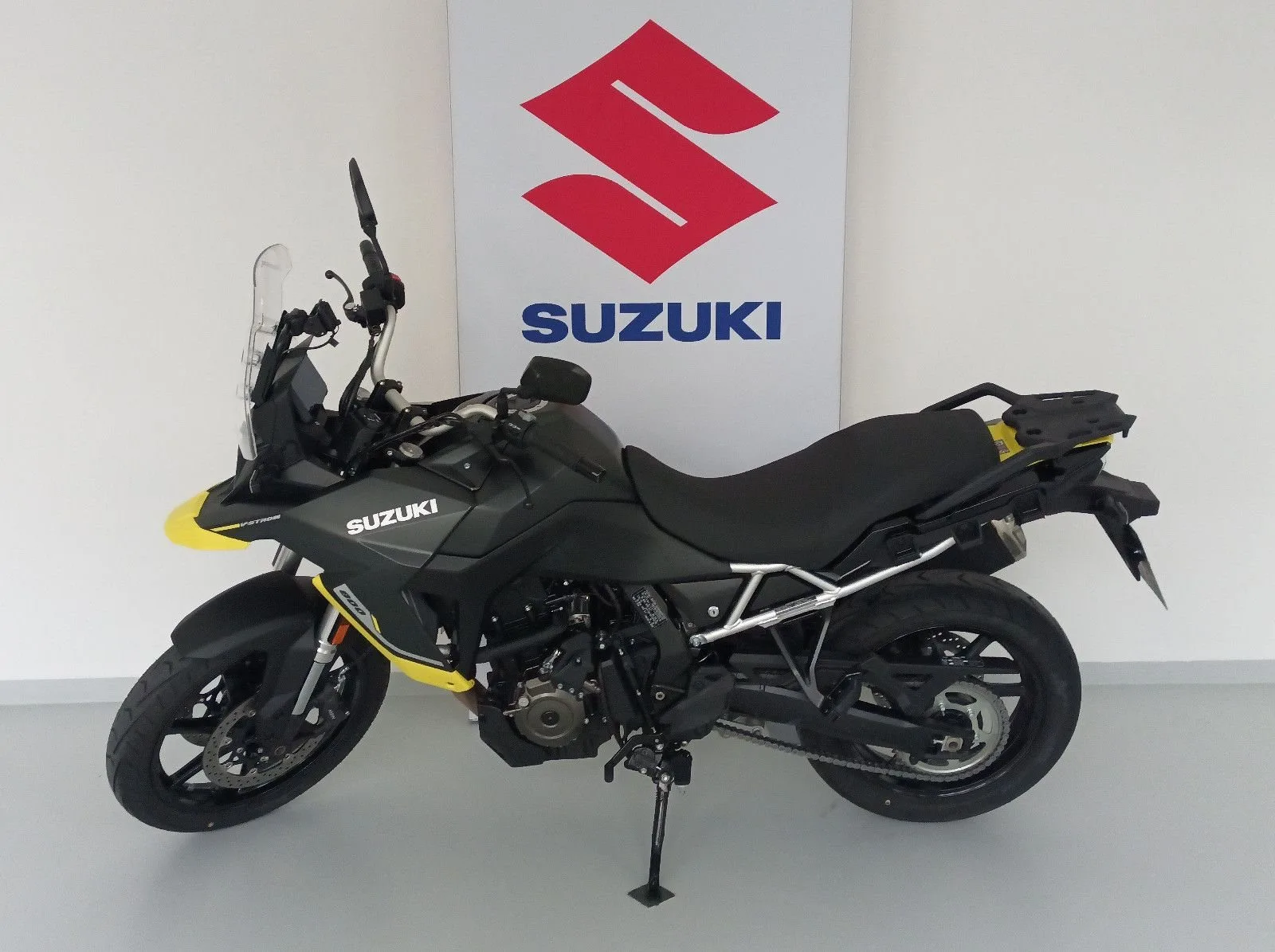 Suzuki V-Strom 800