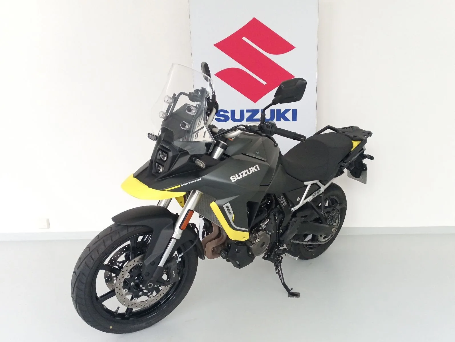 Suzuki V-Strom 800