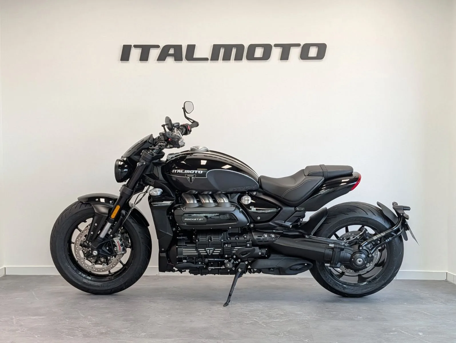 Triumph Rocket 3 Storm R