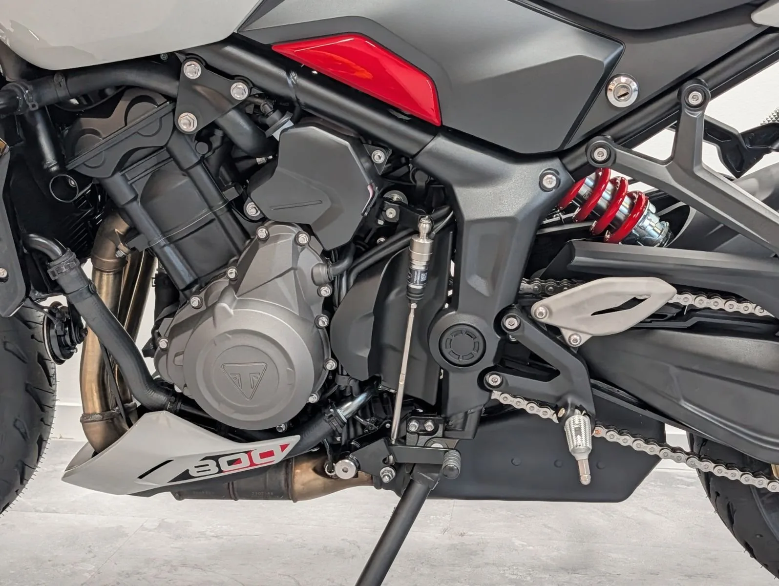 Triumph Trident 800