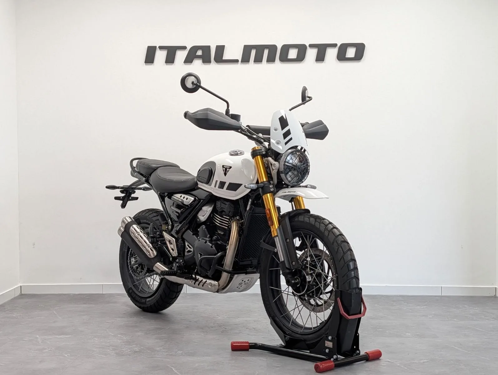 Triumph Scrambler 400 XC