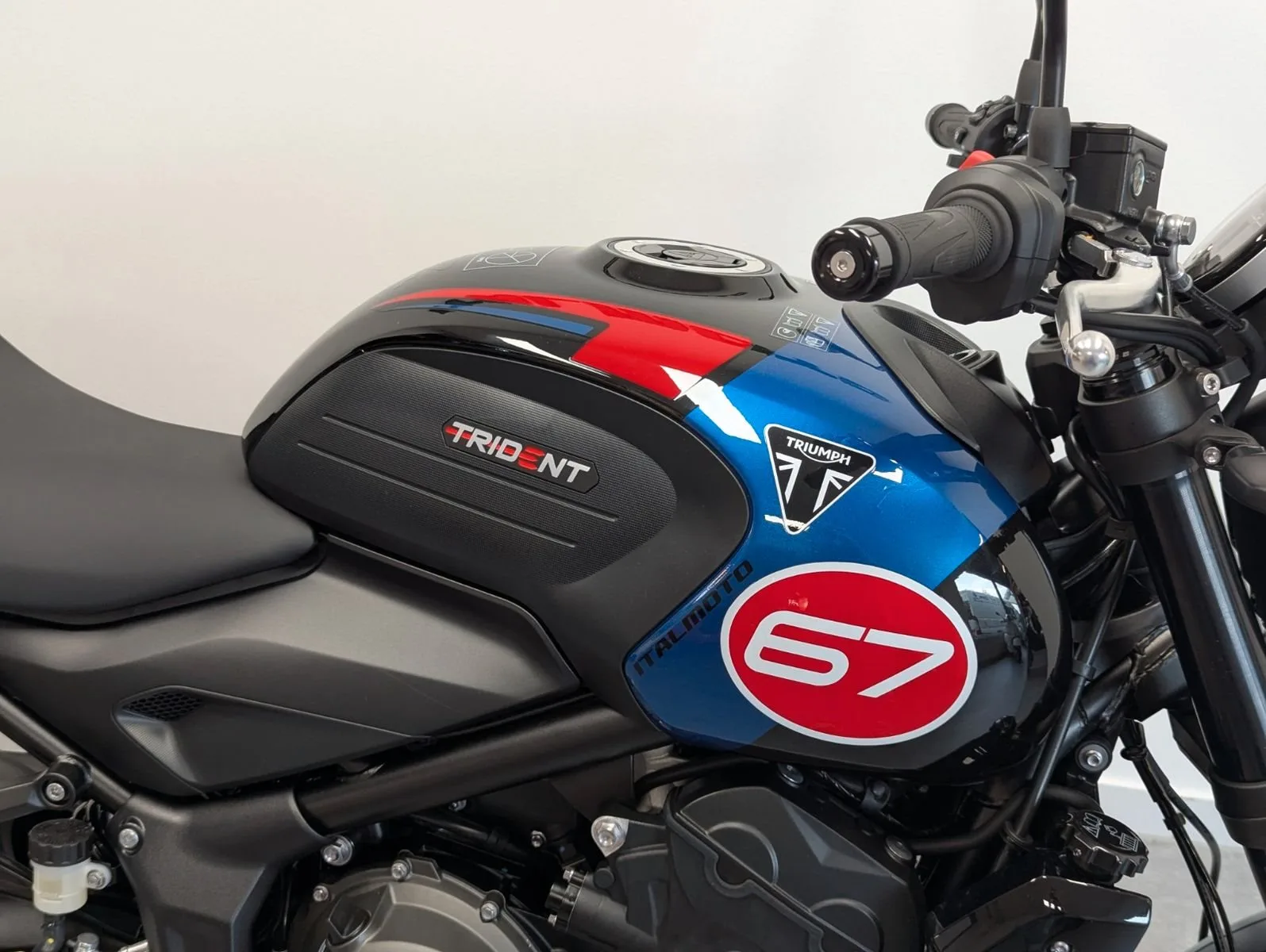 Triumph Trident 660 Triple Tribute