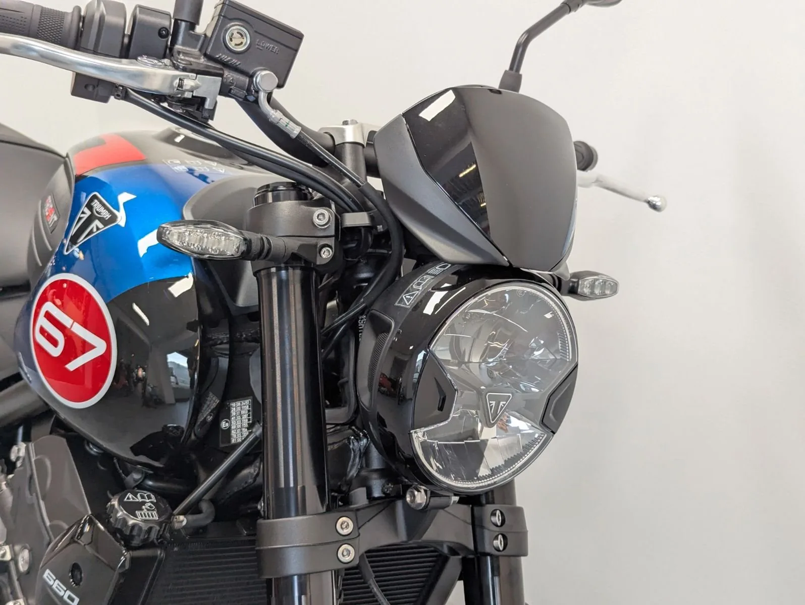 Triumph Trident 660 Triple Tribute