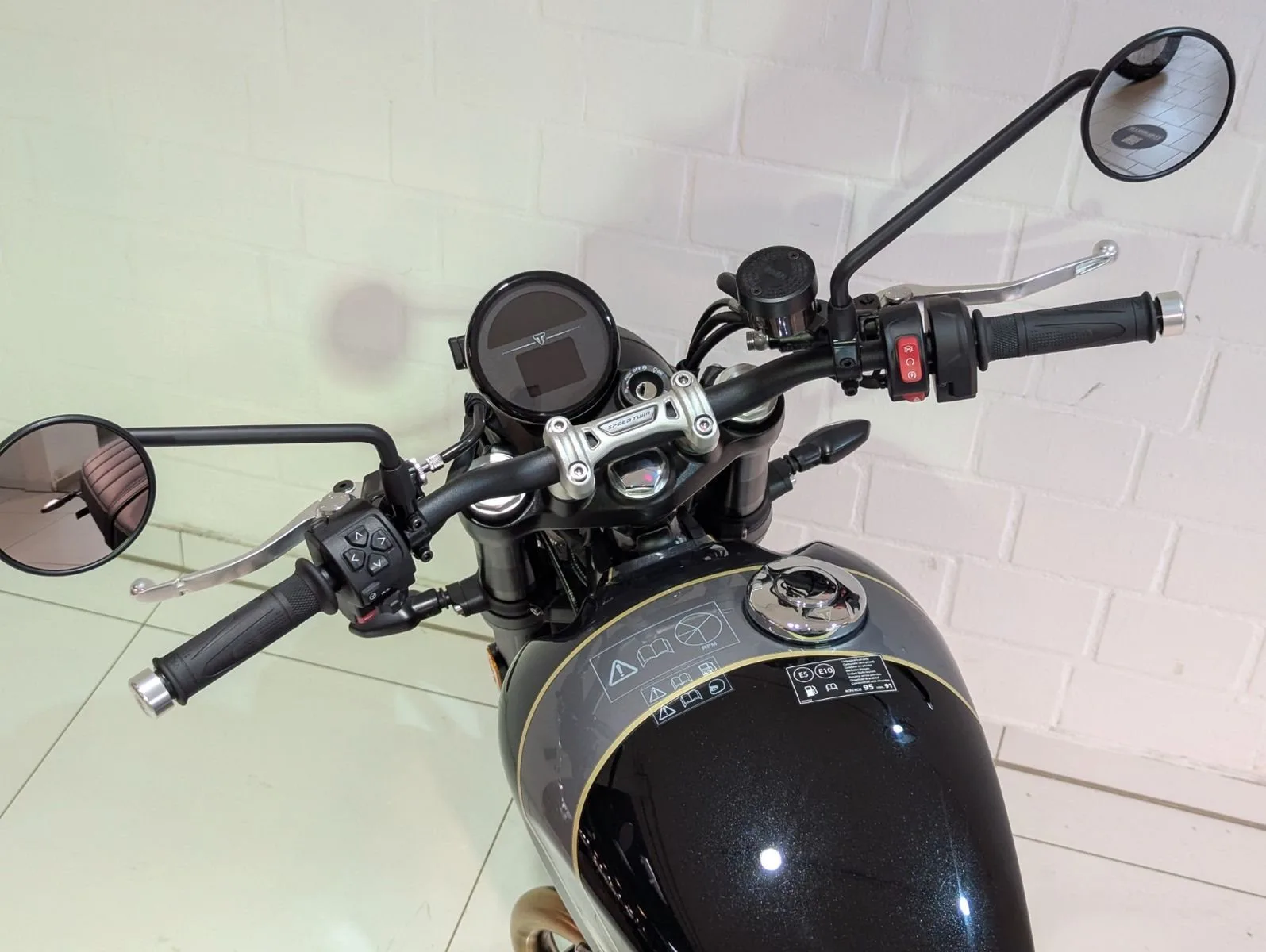 Triumph Speed Twin 900