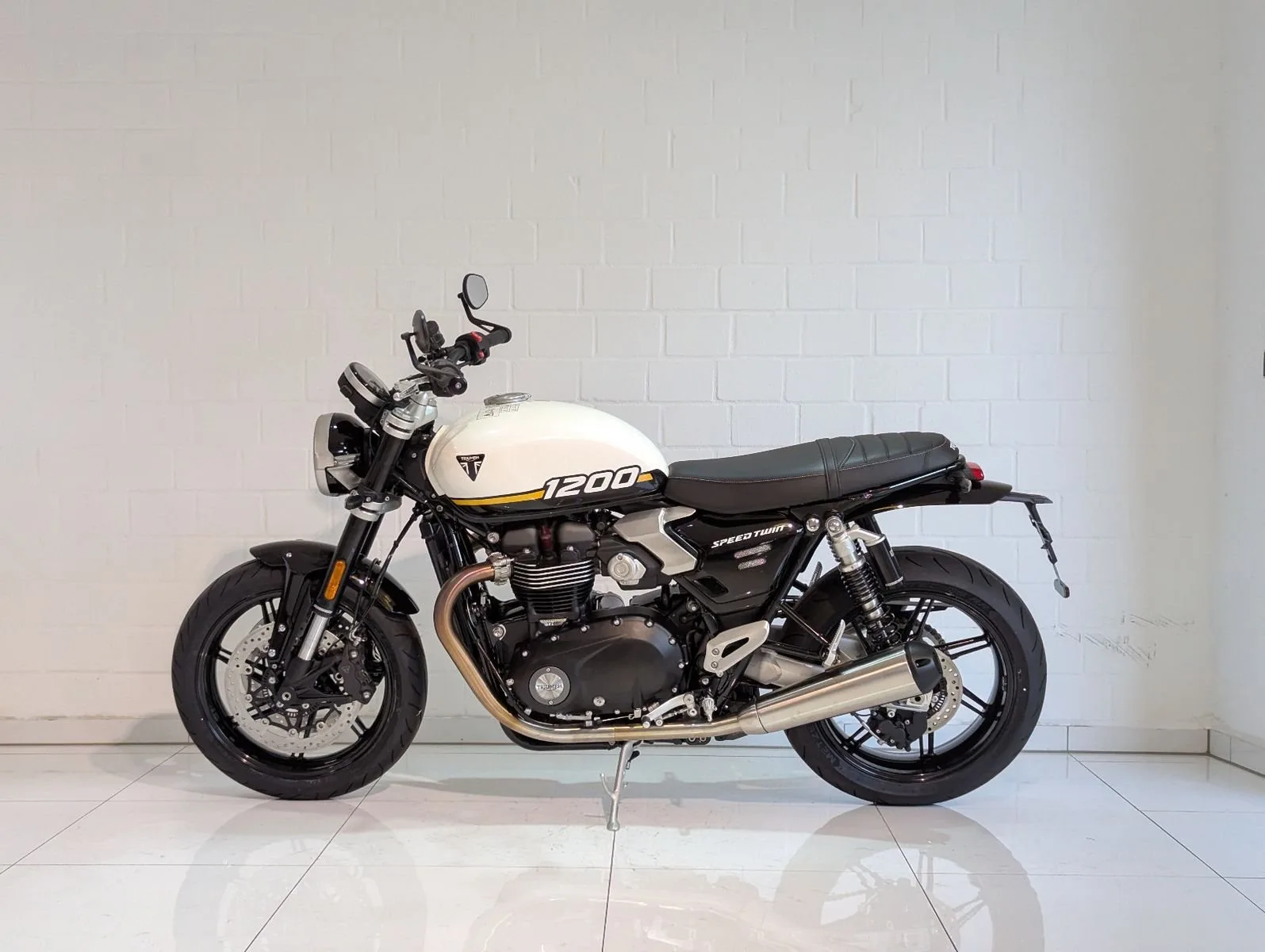 Triumph Speed Twin 1200