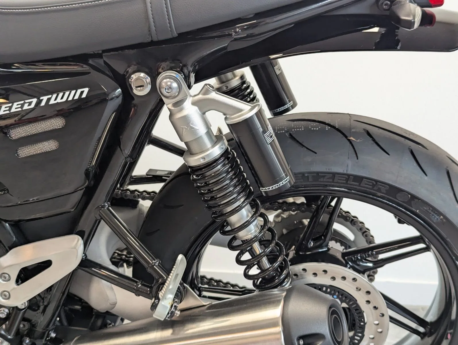 Triumph Speed Twin 1200
