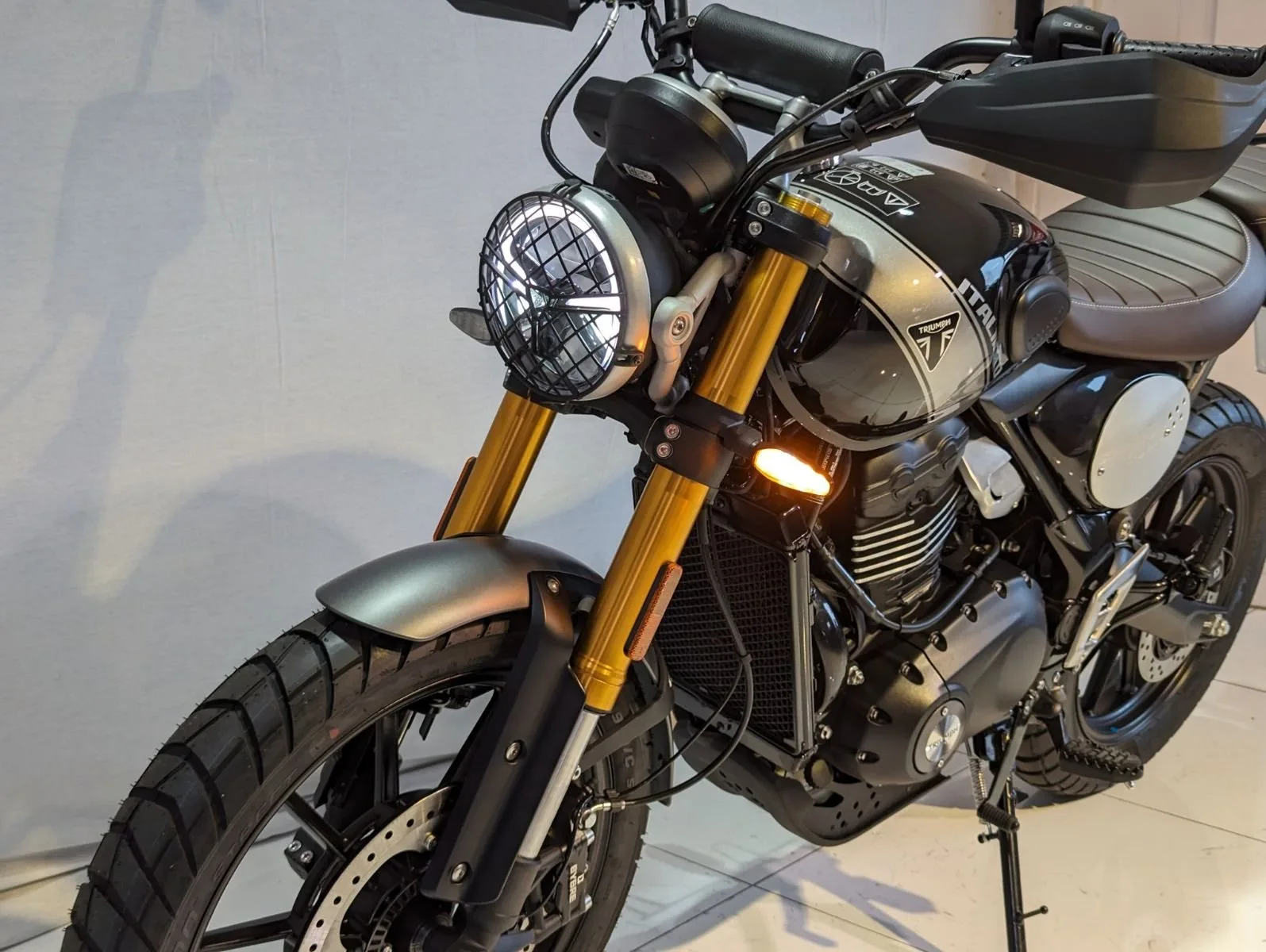 Triumph Scrambler 400 X